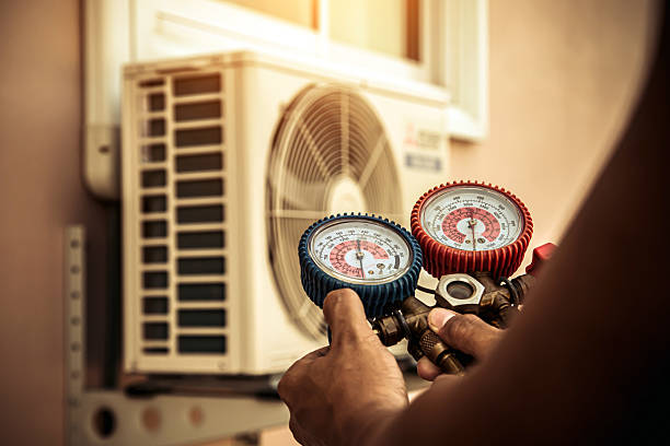 Professional Ductwork Repair technician working in Moulton, AL